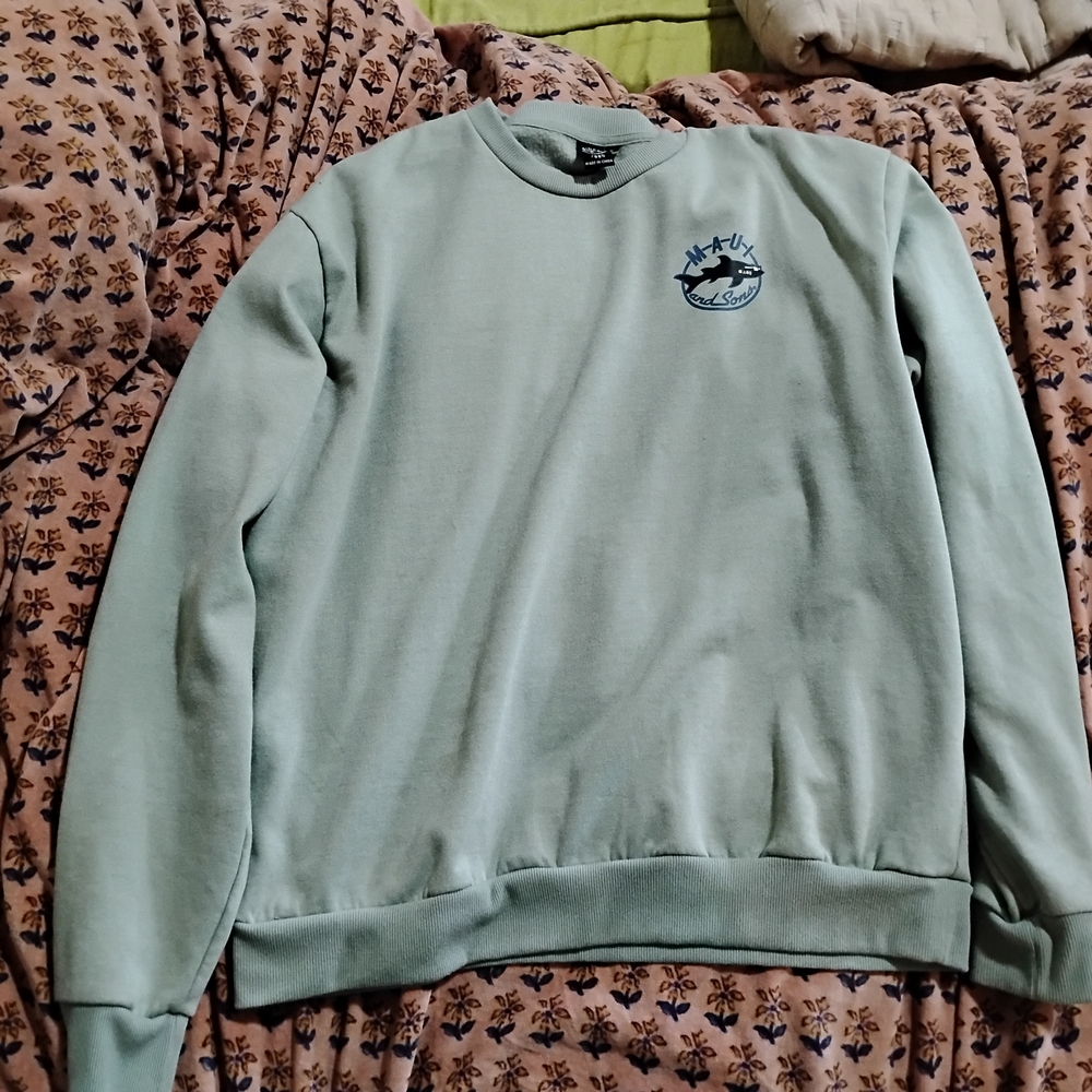 Maui and Sons Green Crewneck Sweater